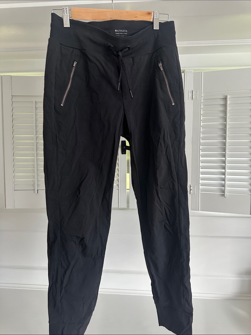 Athleta Trekkie North Black Womens Zipper Pocket Joggers